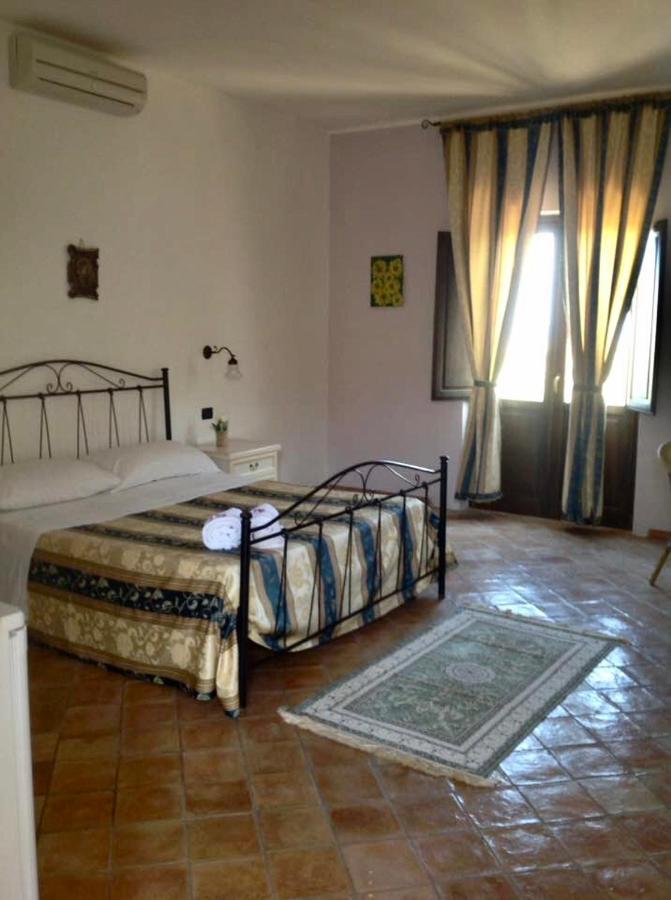 Agriturismo Donna Germana ชิโรมารีนา ภายนอก รูปภาพ