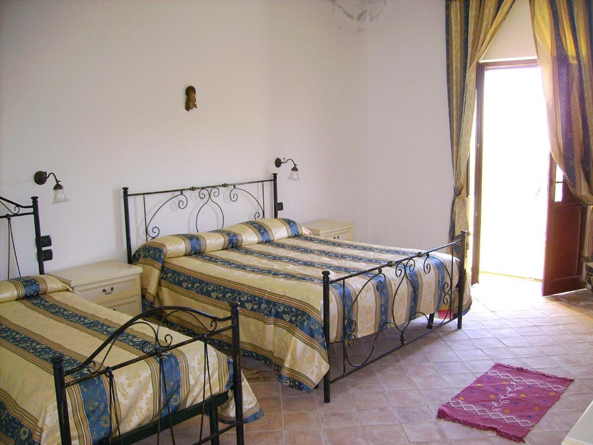 Agriturismo Donna Germana ชิโรมารีนา ภายนอก รูปภาพ